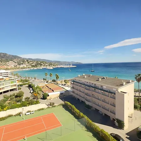 Studio Cabine Climatise Avec Parking Vue Panoramique Stade Marche Lägenhet *